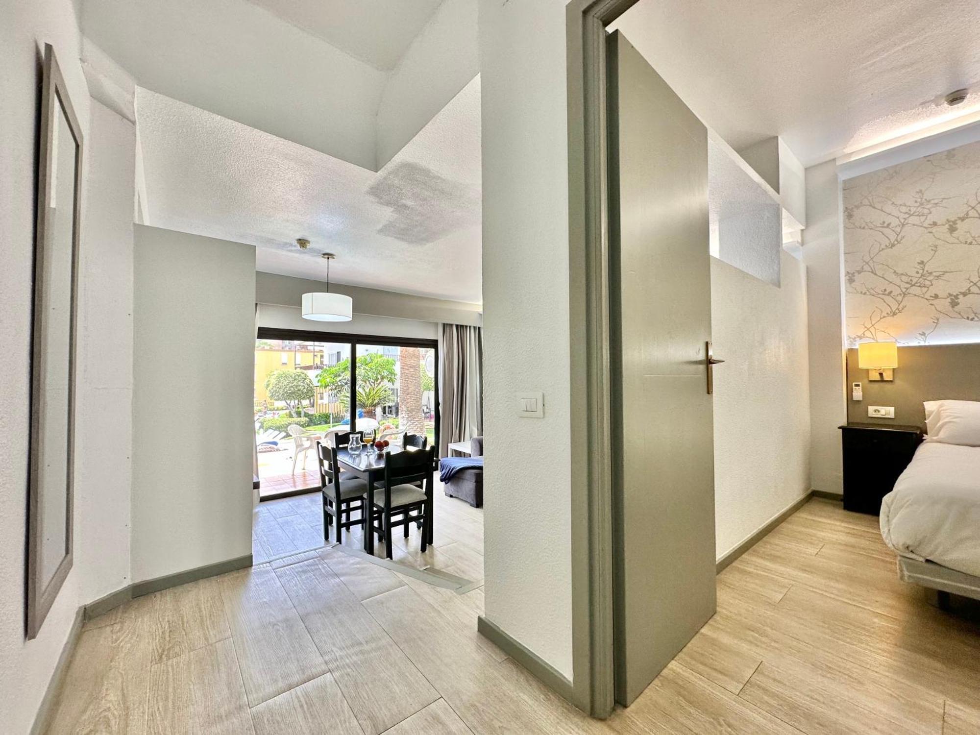 Apartament Pool Views Terrace Los Cristianos  Zewnętrze zdjęcie