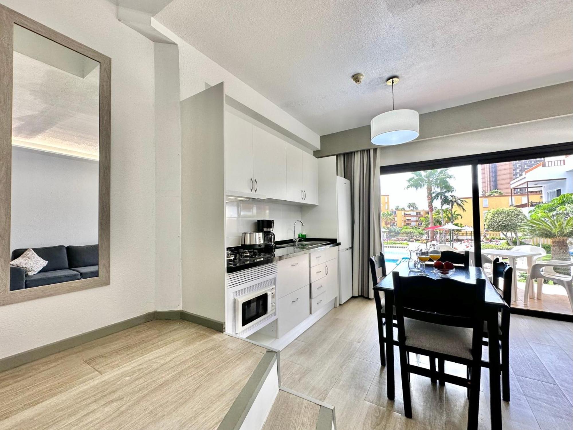 Apartament Pool Views Terrace Los Cristianos  Zewnętrze zdjęcie